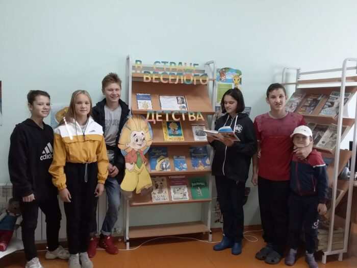 Участники громких чтений Николая Носова «Витя Малеев в школе и дома»